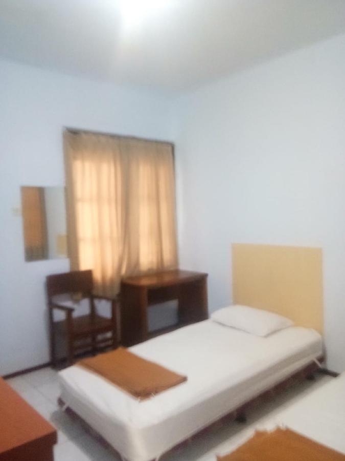 Oyo 2240 Simpang Tujuh Residence Kudus Exterior foto