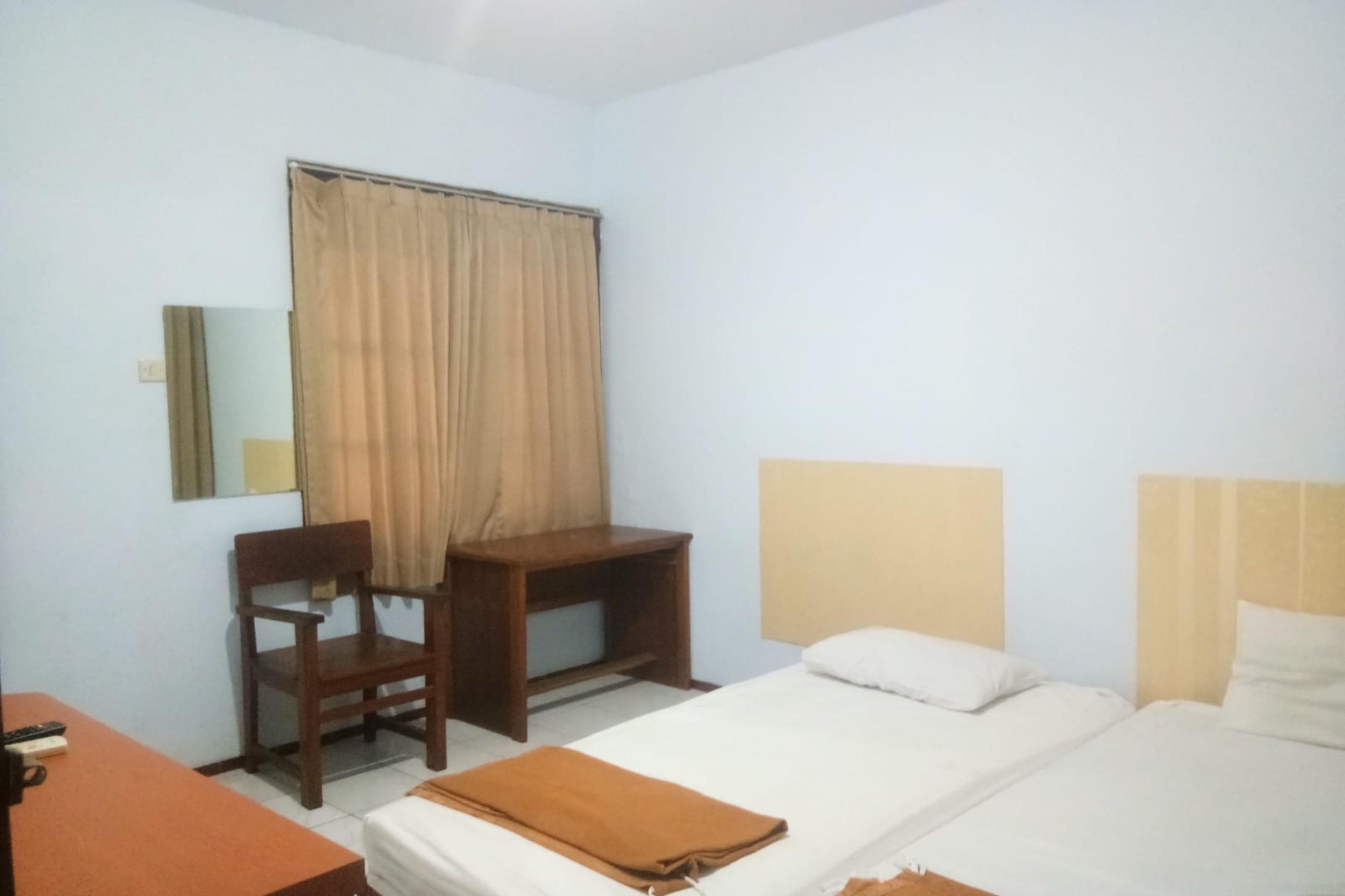 Oyo 2240 Simpang Tujuh Residence Kudus Exterior foto
