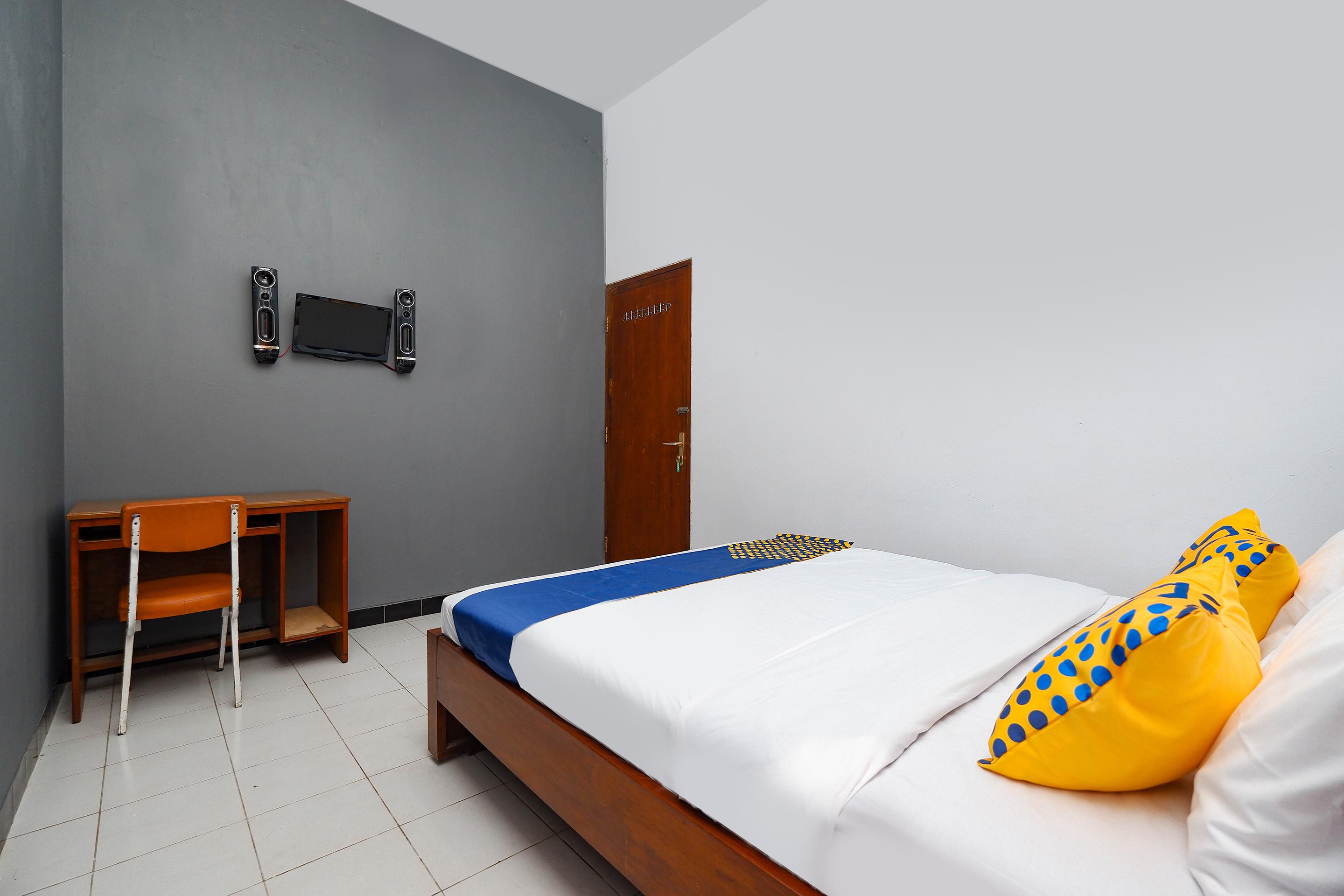 Oyo 2240 Simpang Tujuh Residence Kudus Exterior foto