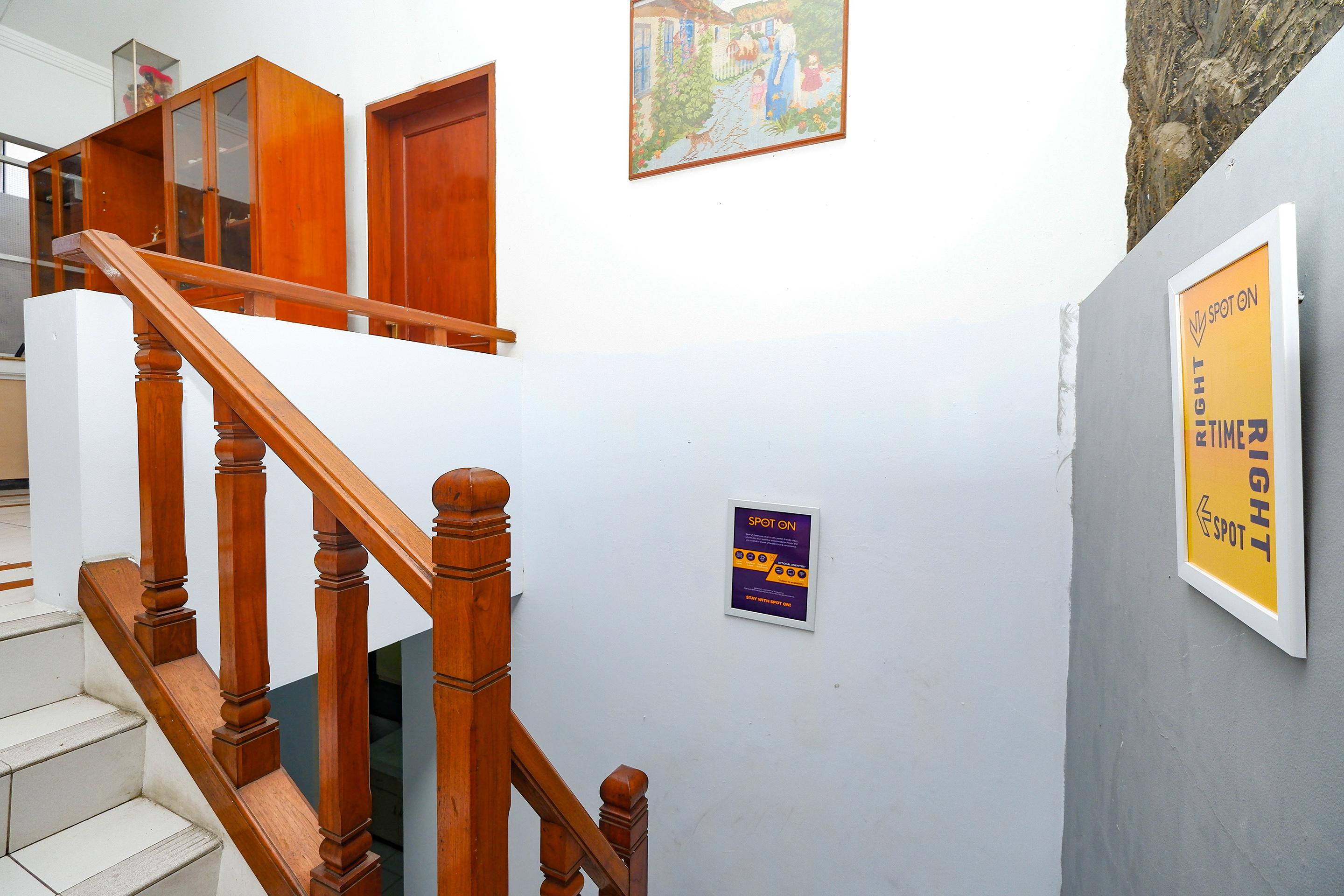 Oyo 2240 Simpang Tujuh Residence Kudus Exterior foto